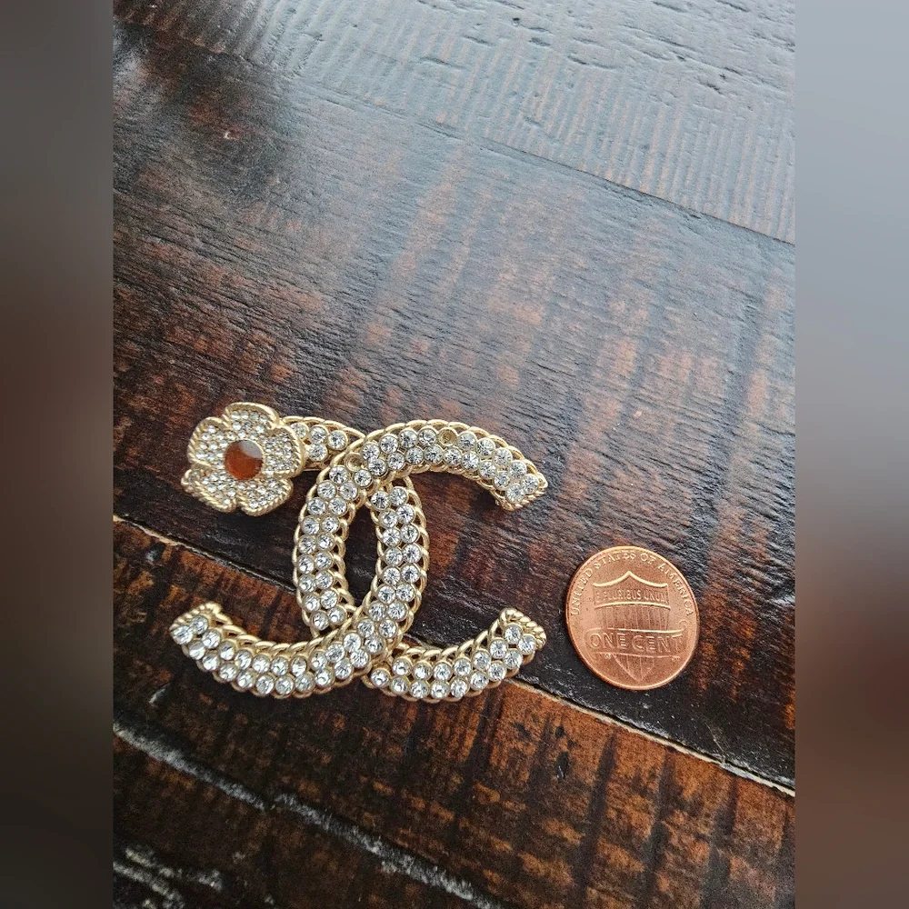 Gold Crystal Double C Brooch with Floral Detail - Picture 6 of 9